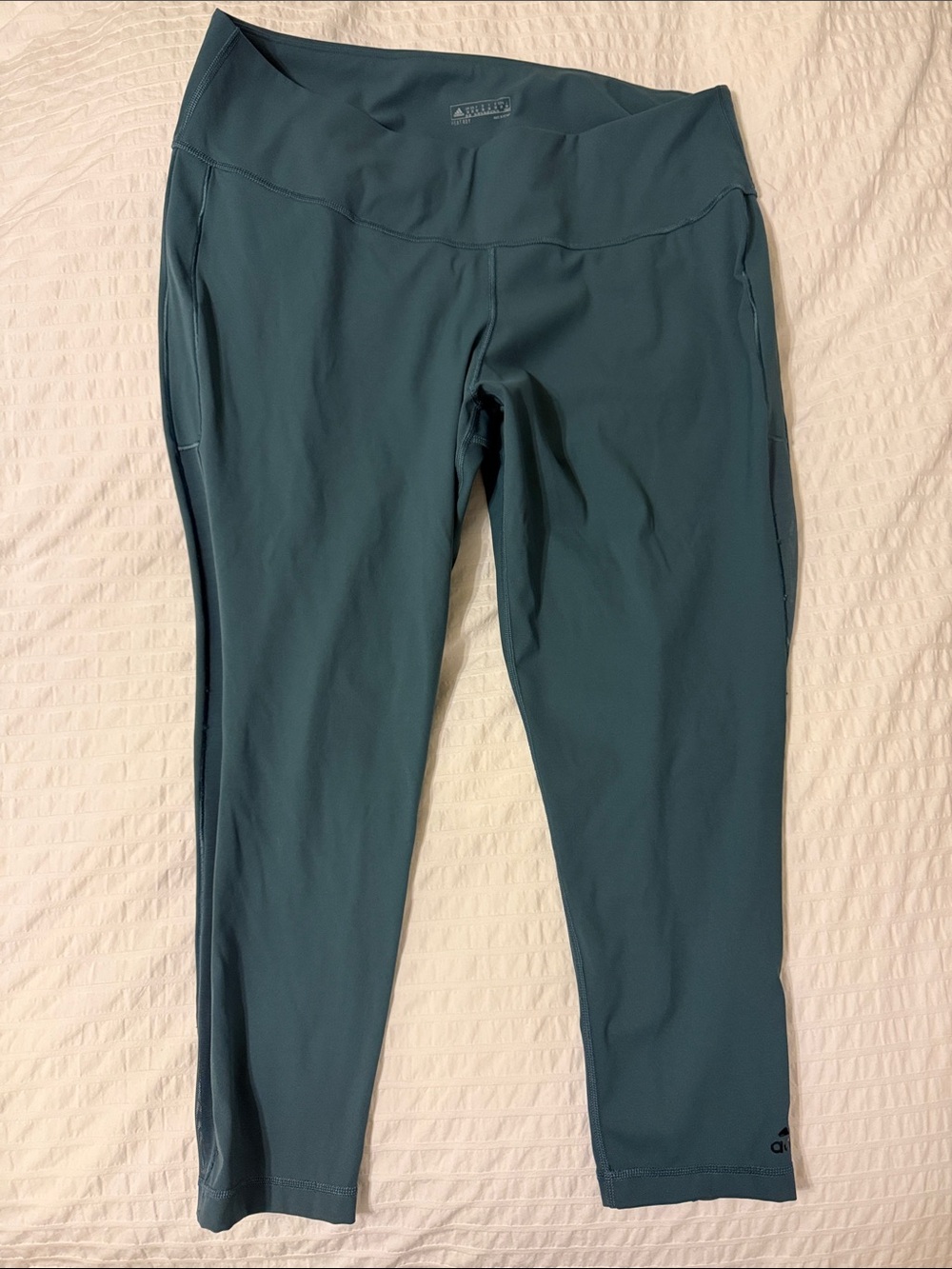 Women’s Adidas HEAT.RDY athletic leggings in size 3X